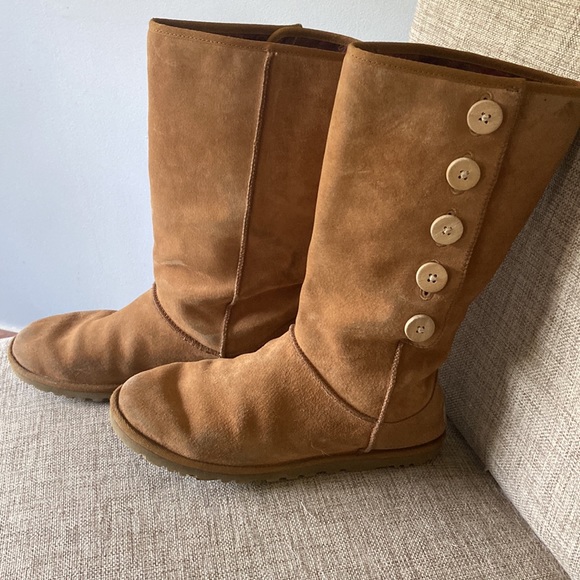 Ugg boots - Picture 2 of 6